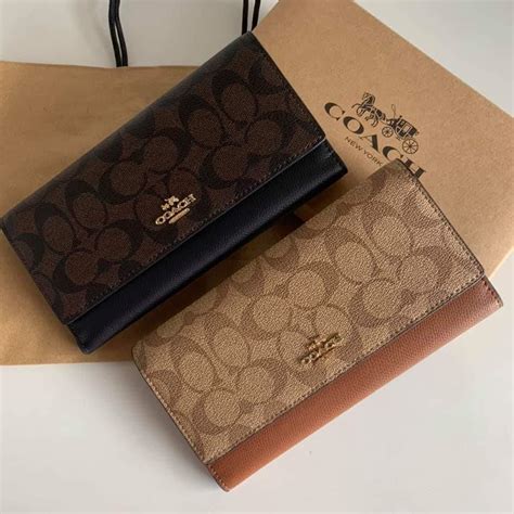 where can i buy a replica coach wallet